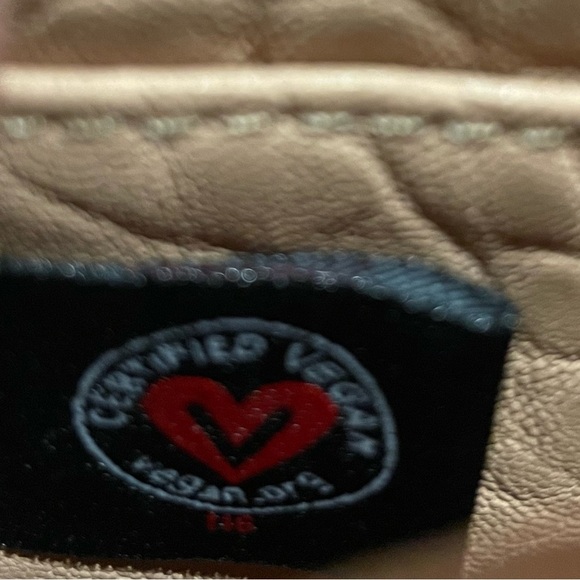 UB Urban Expression Vegan Leather Pink Gold Trenton Wallet Clutch EUC - Picture 5 of 11